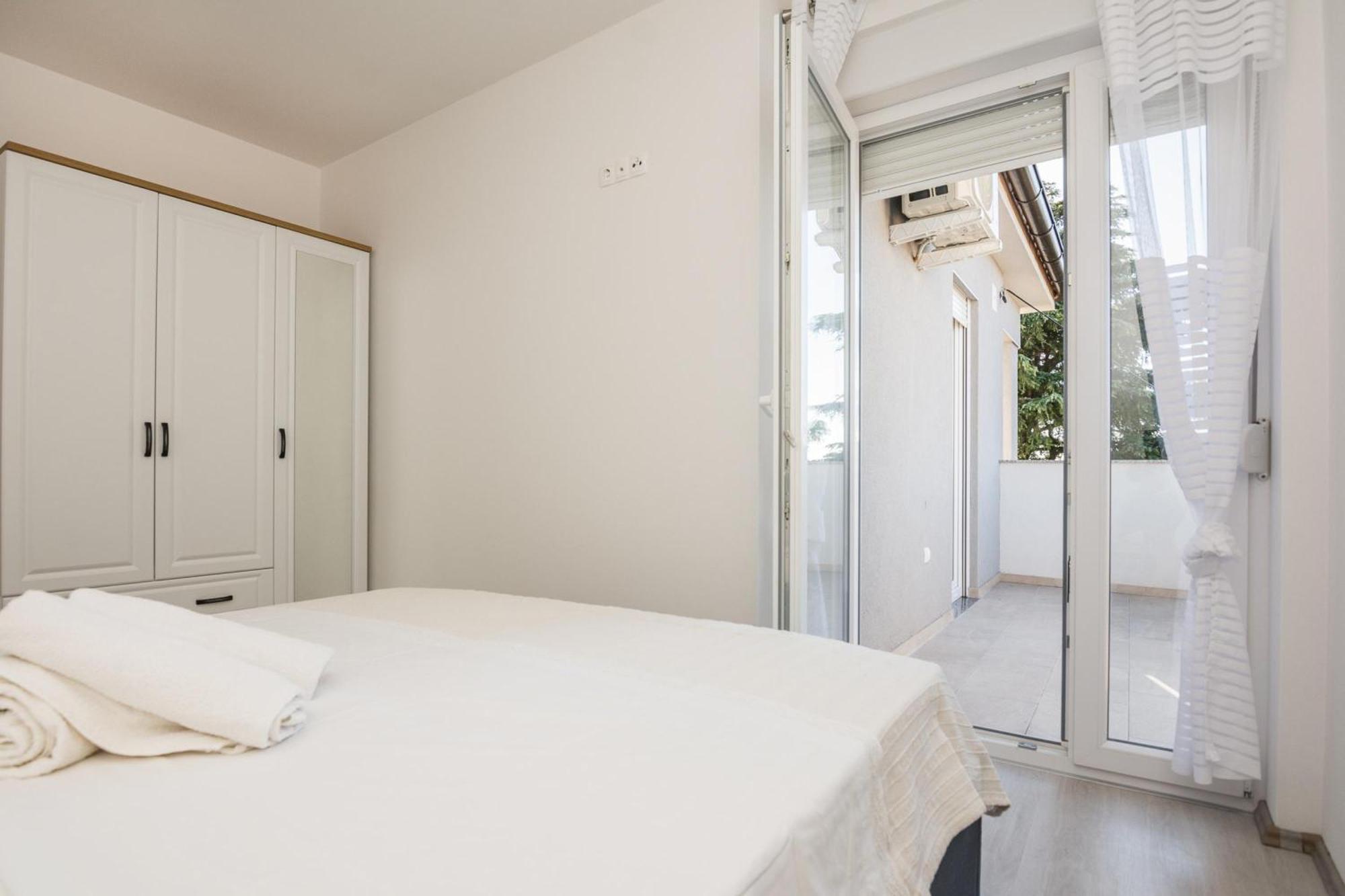 Pool Apartment Bakija 2 - Happy Rentals Pakoštane Zewnętrze zdjęcie